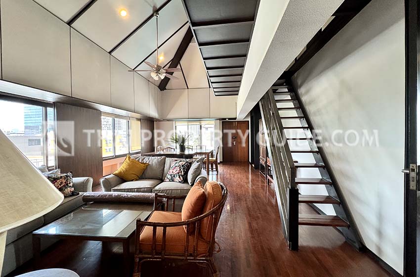 Penthouse in Phaholyothin 